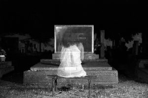 Máscara de la muerte-, niña fantasma. Libros Prohibidos